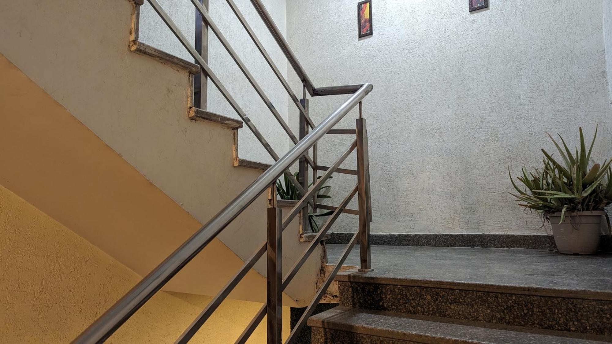 Hotel Aron By The Premium Villa Yeni Delhi Dış mekan fotoğraf