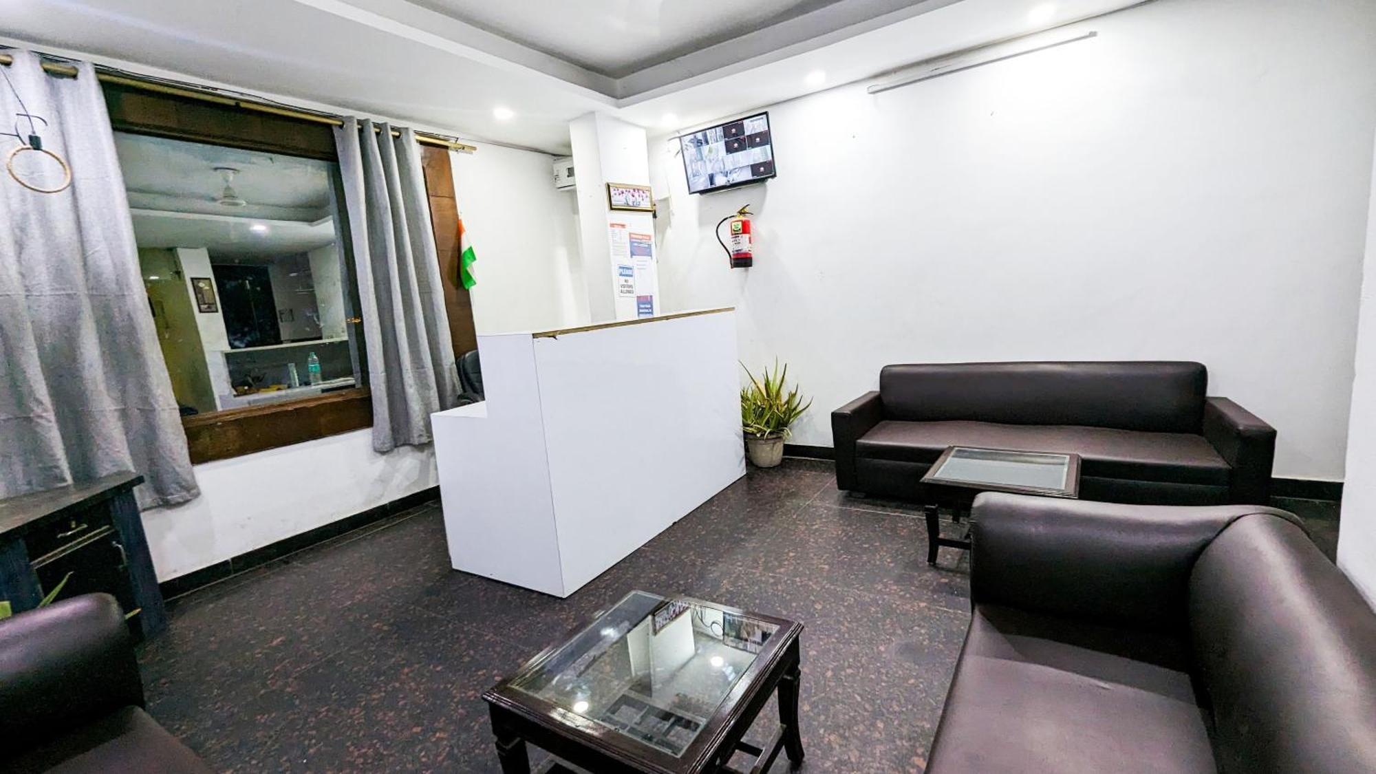 Hotel Aron By The Premium Villa Yeni Delhi Dış mekan fotoğraf