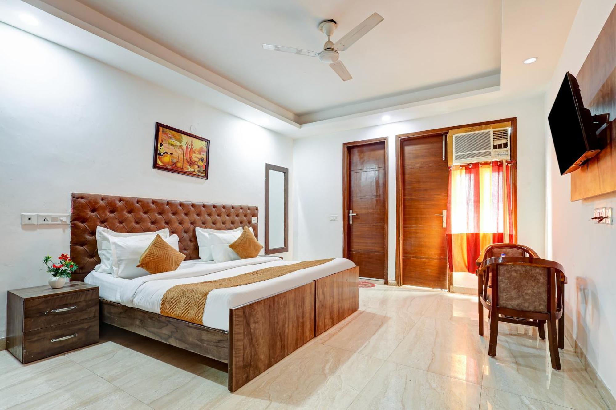 Hotel Aron By The Premium Villa Yeni Delhi Dış mekan fotoğraf